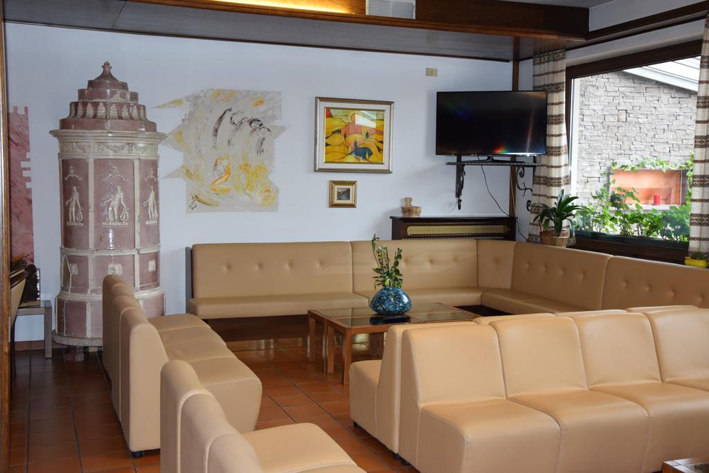 Hotel Olimpic Baselga di Pine Exterior photo
